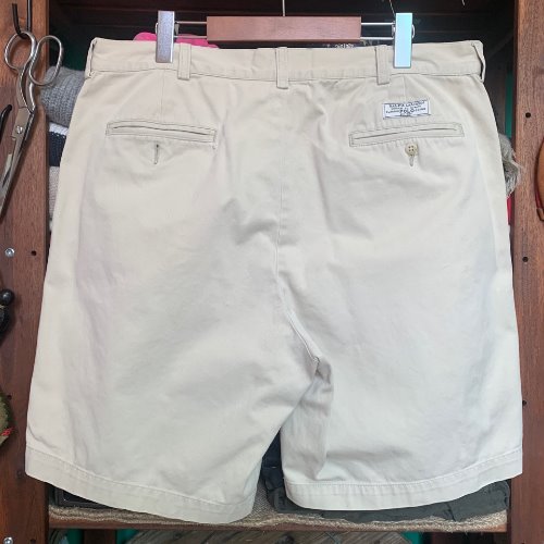 H24 - POLO CHINO TWO TUCK SHORT PANTS (36&quot;)