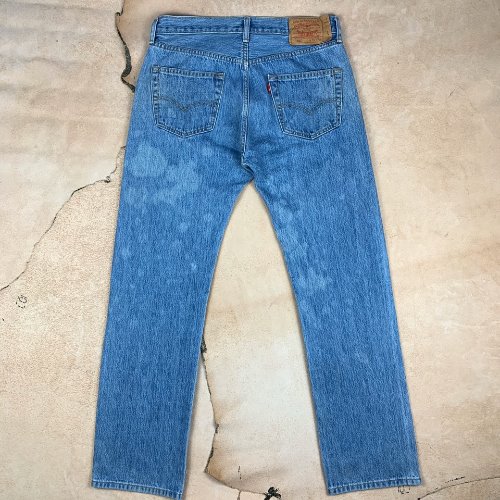 H693 - Vintage Levis 501 Denim Pants (W32 L32 , 32&quot;)