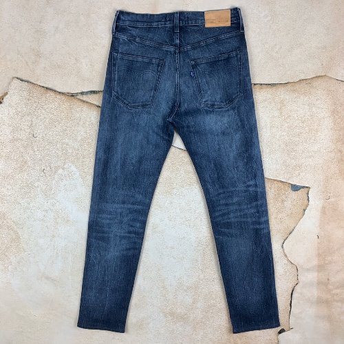 H240 - MADE&amp;CRAFTED LEVI&#039;S BLACK DENIM PANTS (29&quot;)