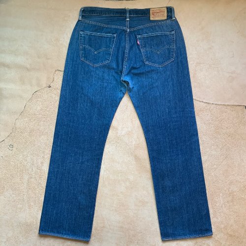 H1154 - Vintage Levis 501 Denim Pants (W36 L32 , 35&quot;)