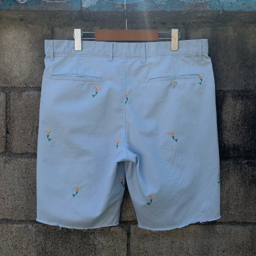U144 - Gap Embroidery Cut Off Shorts (34-35&quot;)