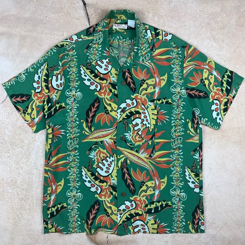H641 - Toyo Enterprise Sun Surf Rayon Hawaiian Shirt (105&quot;)