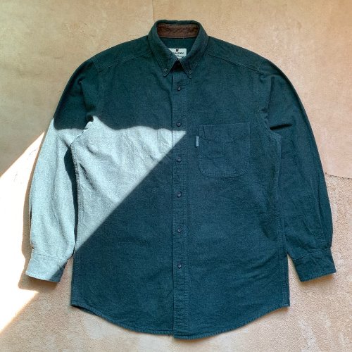 H1248 - Woolrich Button Down Shirt (M , 97-100)