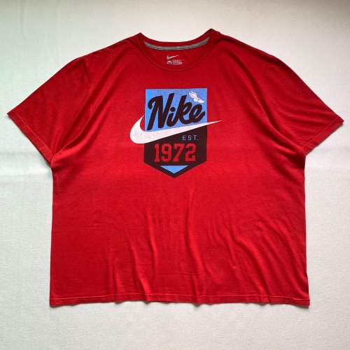 U99 - Vintage Nike 1/2 T-Shirt (3XL , 107-110)
